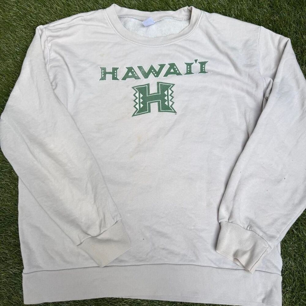 Unbranded Women's Cream and White Sweatshirt